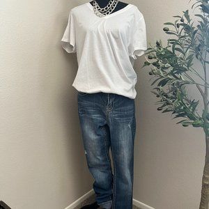 Hydraulic Denim Wash straight leg Jeans 16W (tee and necklace not included)